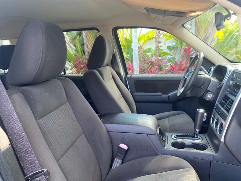 2010 Mercury Mountaineer 1 OWNER LOW MILES 78,753 in , 