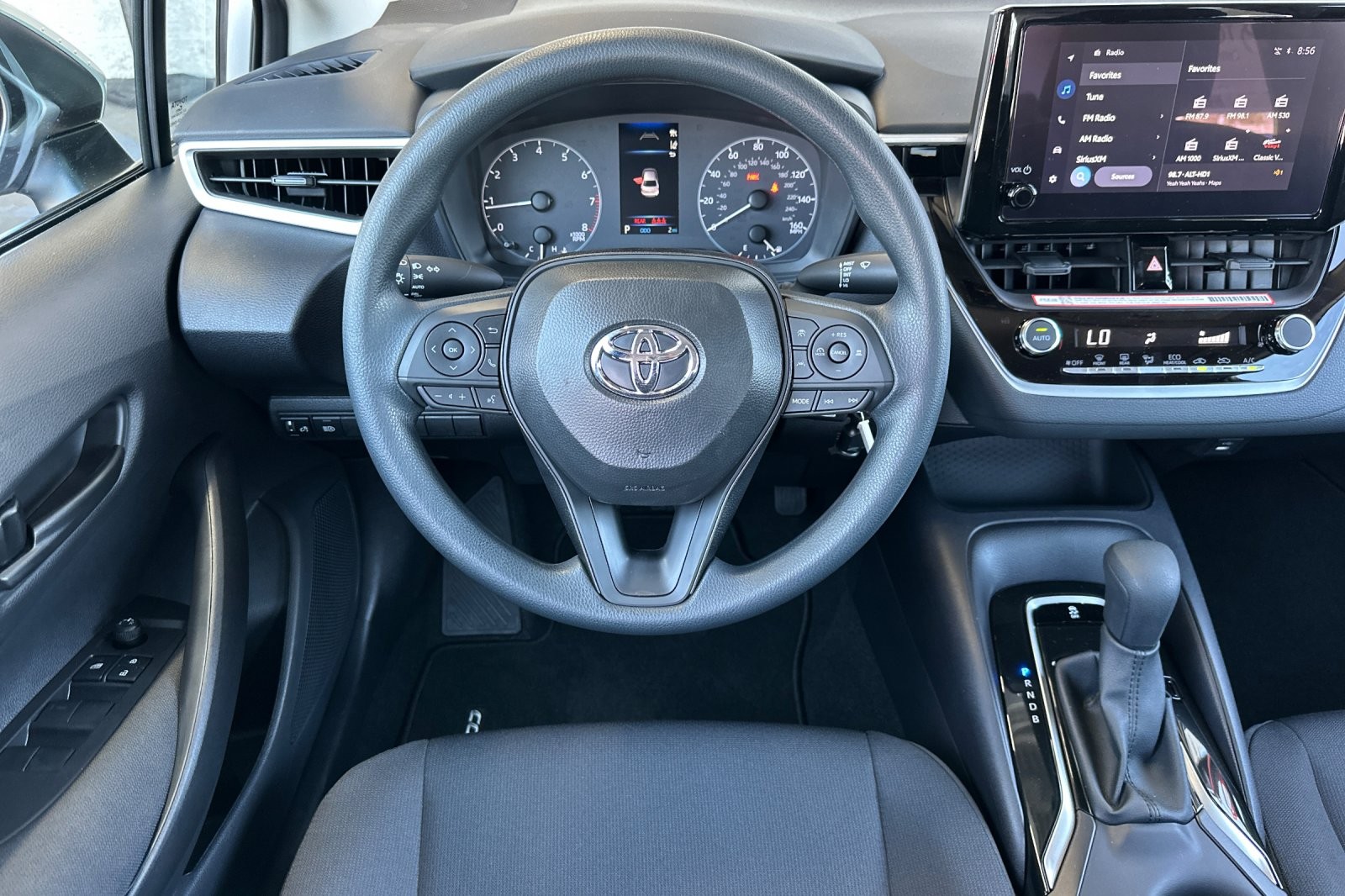 2025 Toyota Corolla LE photo 13
