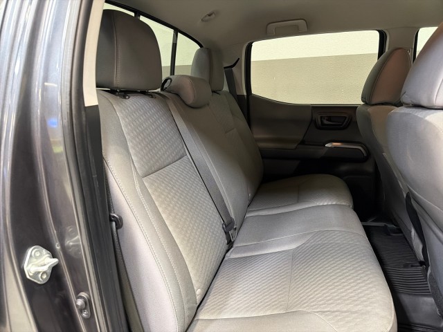 2022 Toyota Tacoma 4WD SR5 4WD V6 in , 