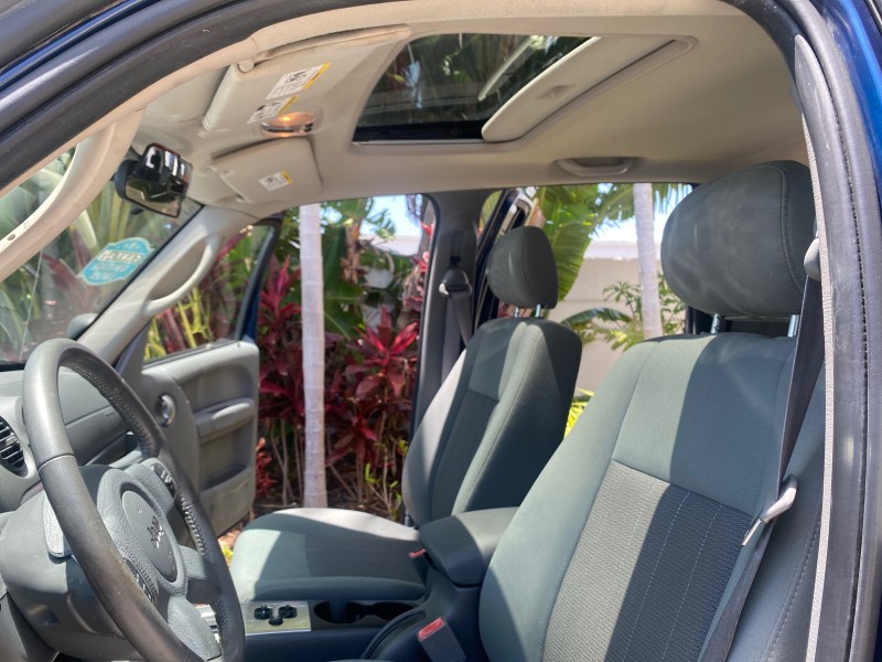 2006 Jeep Liberty 4WD Limited LOW MILES 75,410 in , 