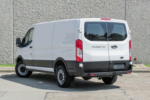 2019 Ford Transit Van  16