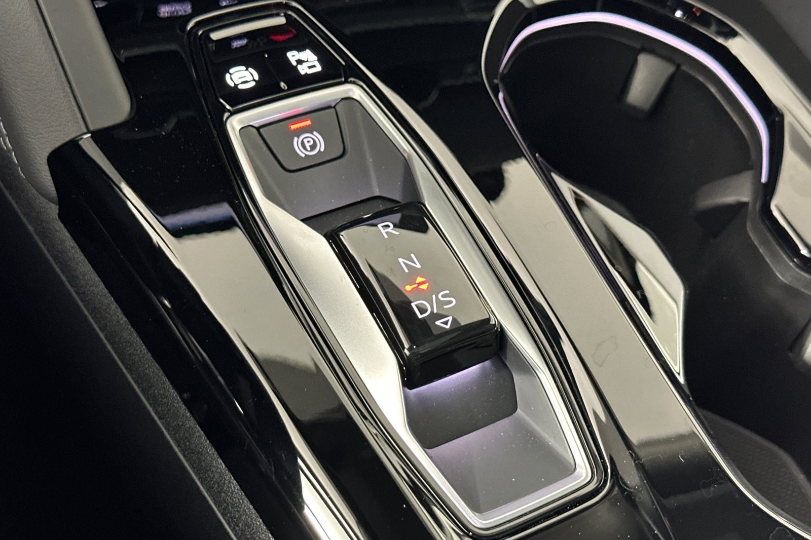 New 2025 Tambora Gray Metallic Audi Premium Plus 2.0 TFSI quattro image 21