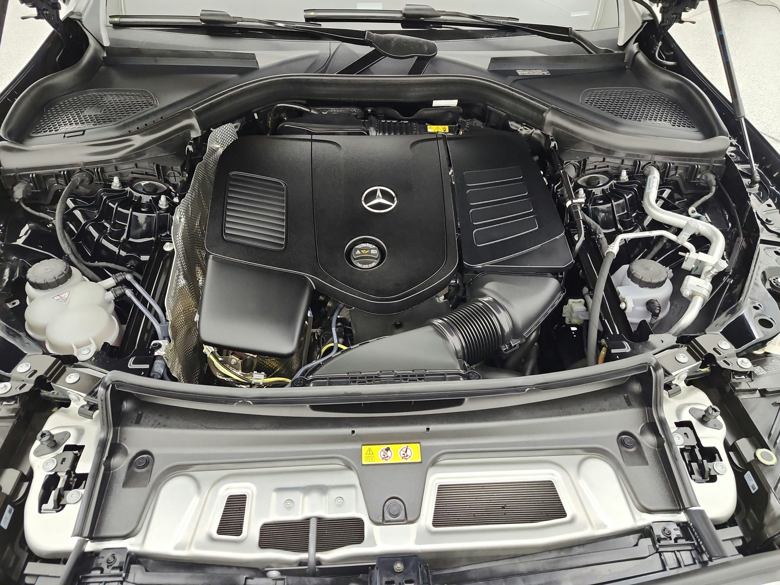 Certified Used 2026 Black Mercedes-Benz GLC 300 SUV image 16