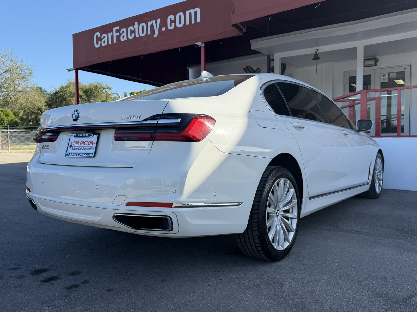 2020 BMW 740i - $21,677