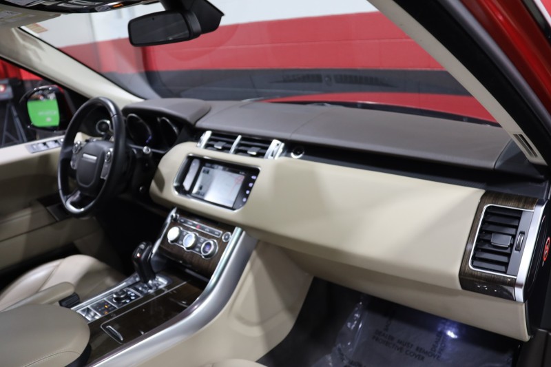 2016 Land Rover Range Rover Sport V8 Supercharged 4dr Suv in ,