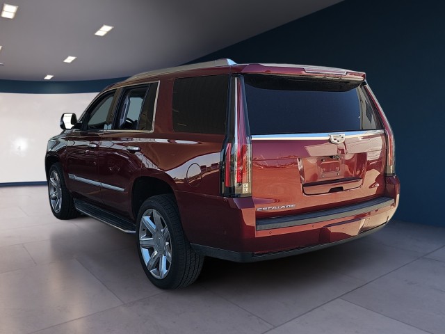 2018 Cadillac Escalade Luxury 3