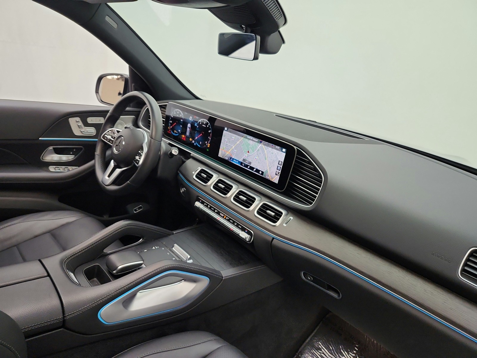 Used 2023 Selenite Grey Metallic Mercedes-Benz GLE 350 SUV image 19