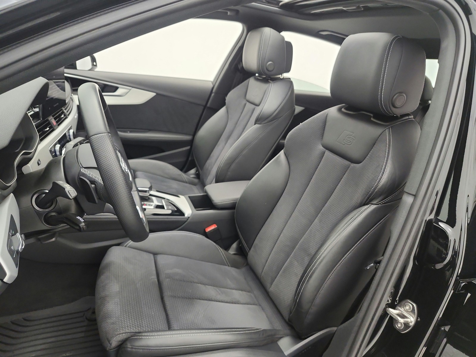 Used 2023 Mythos Black Metallic Audi S line Premium Plus 45 TFSI quattro image 11