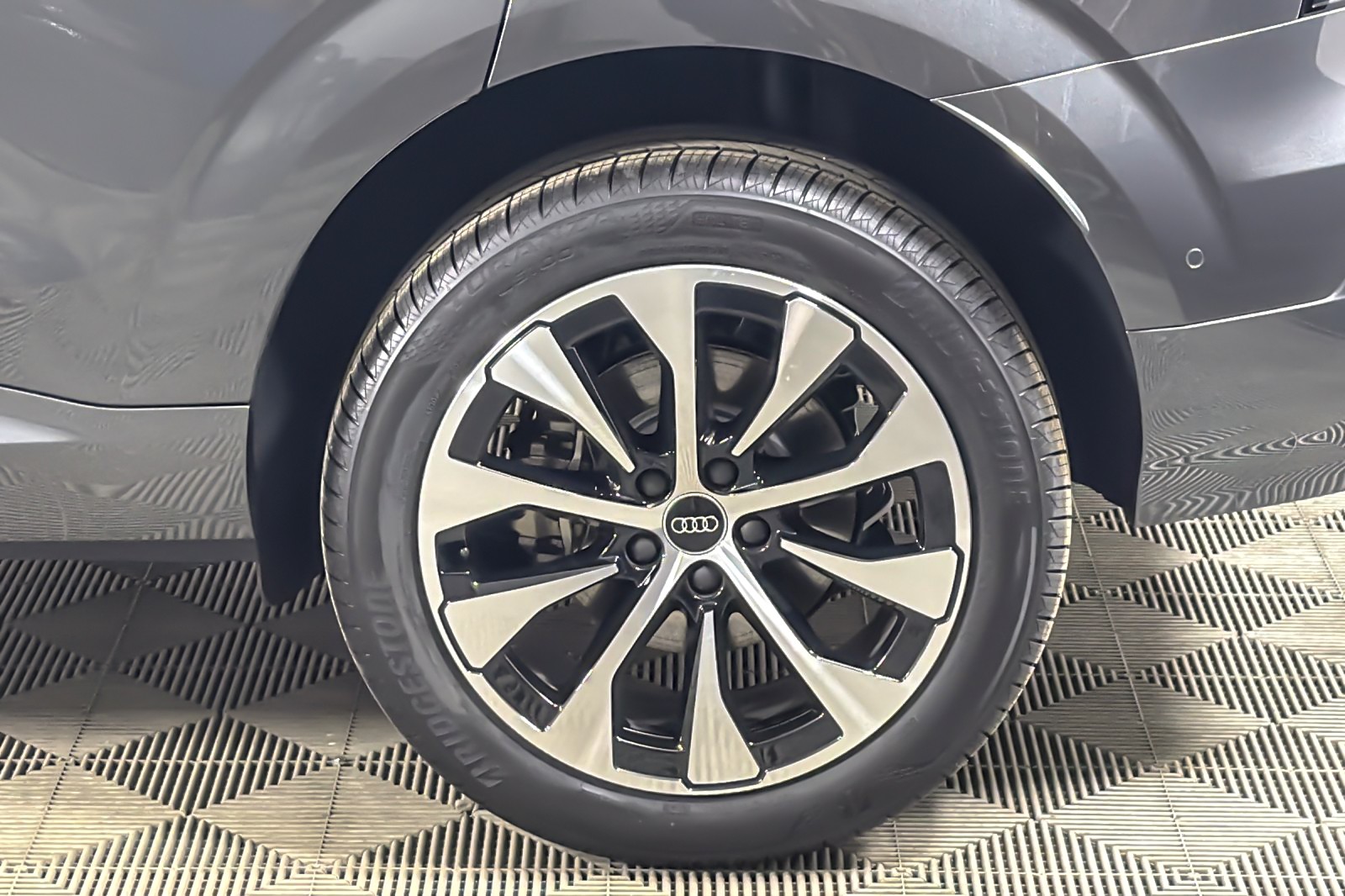 New 2026 Daytona Gray Pearl Effect Audi S line quattro image 26