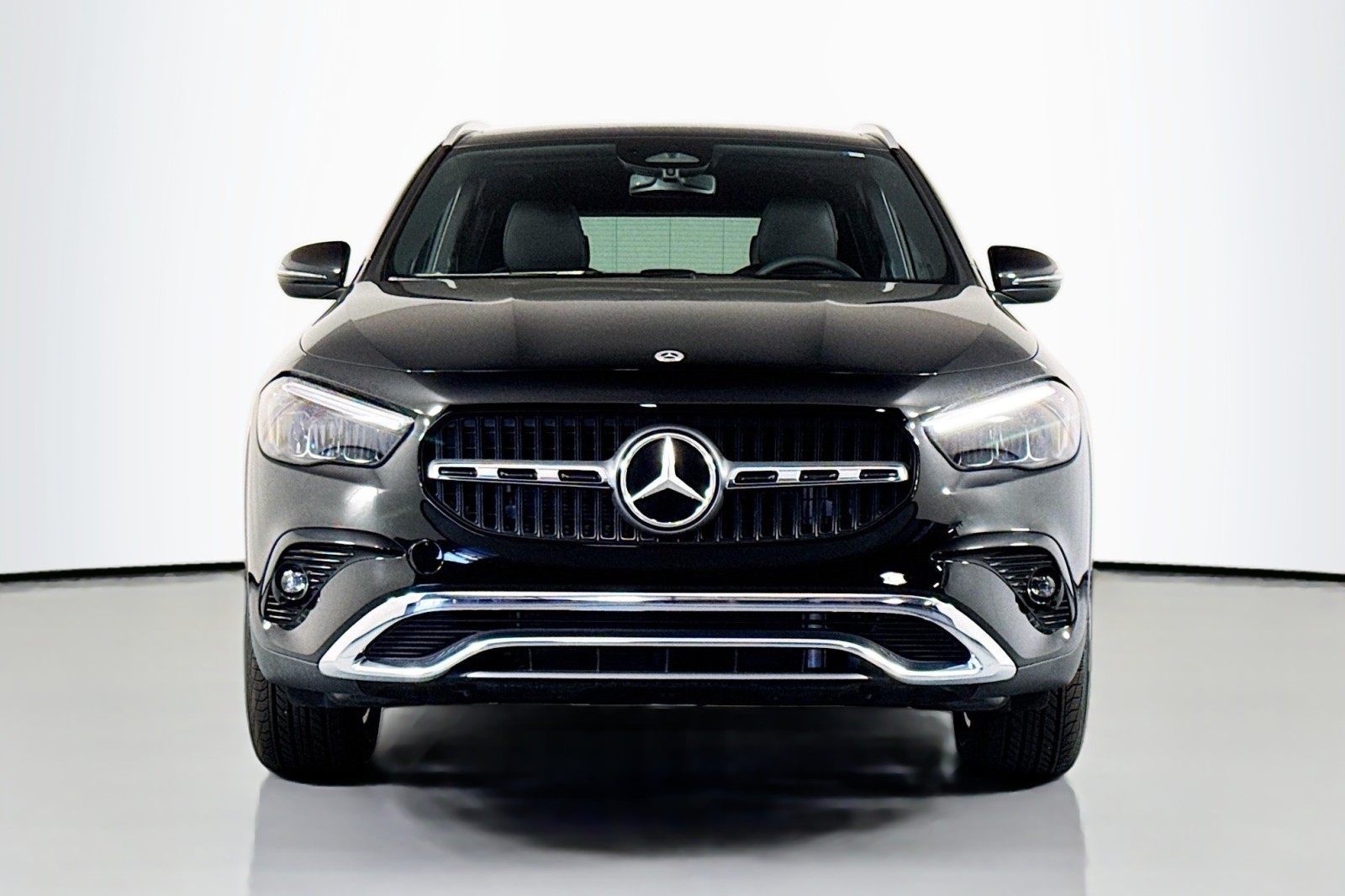New 2026 Night Black Mercedes-Benz GLA 250 SUV image 2