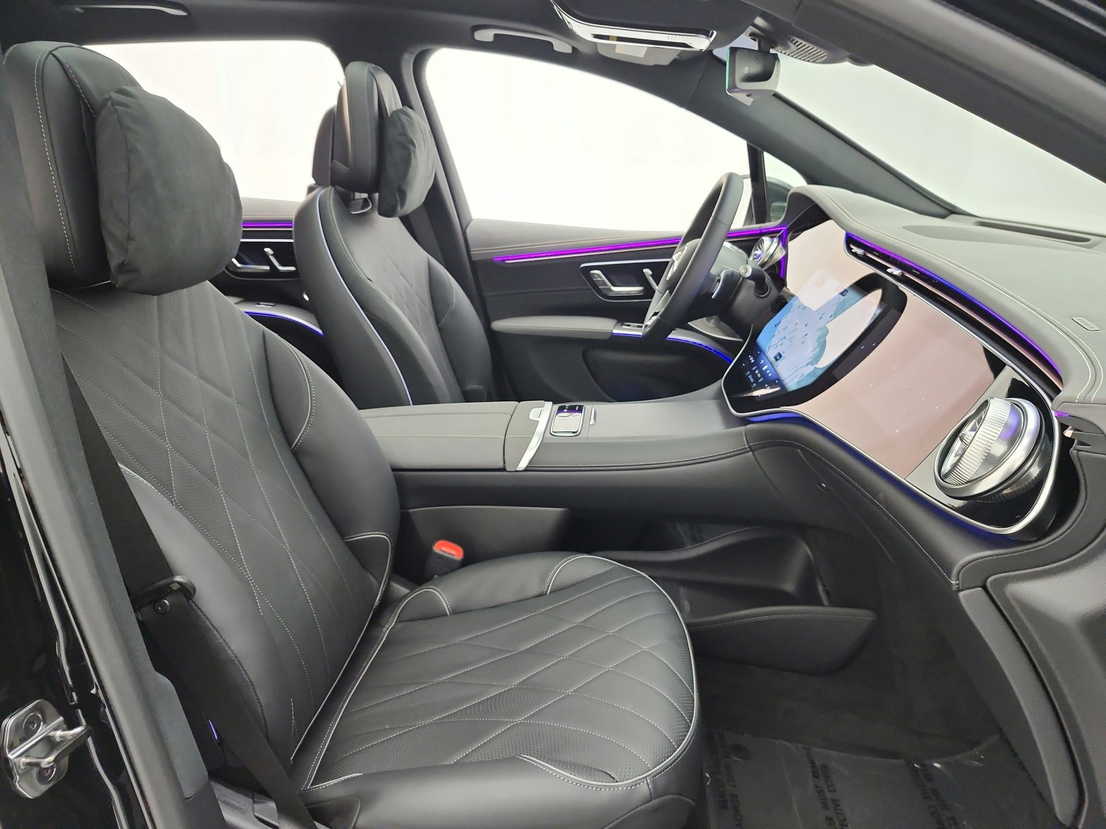 New 2026 Black Mercedes-Benz EQS 400 4MATIC® SUV image 14
