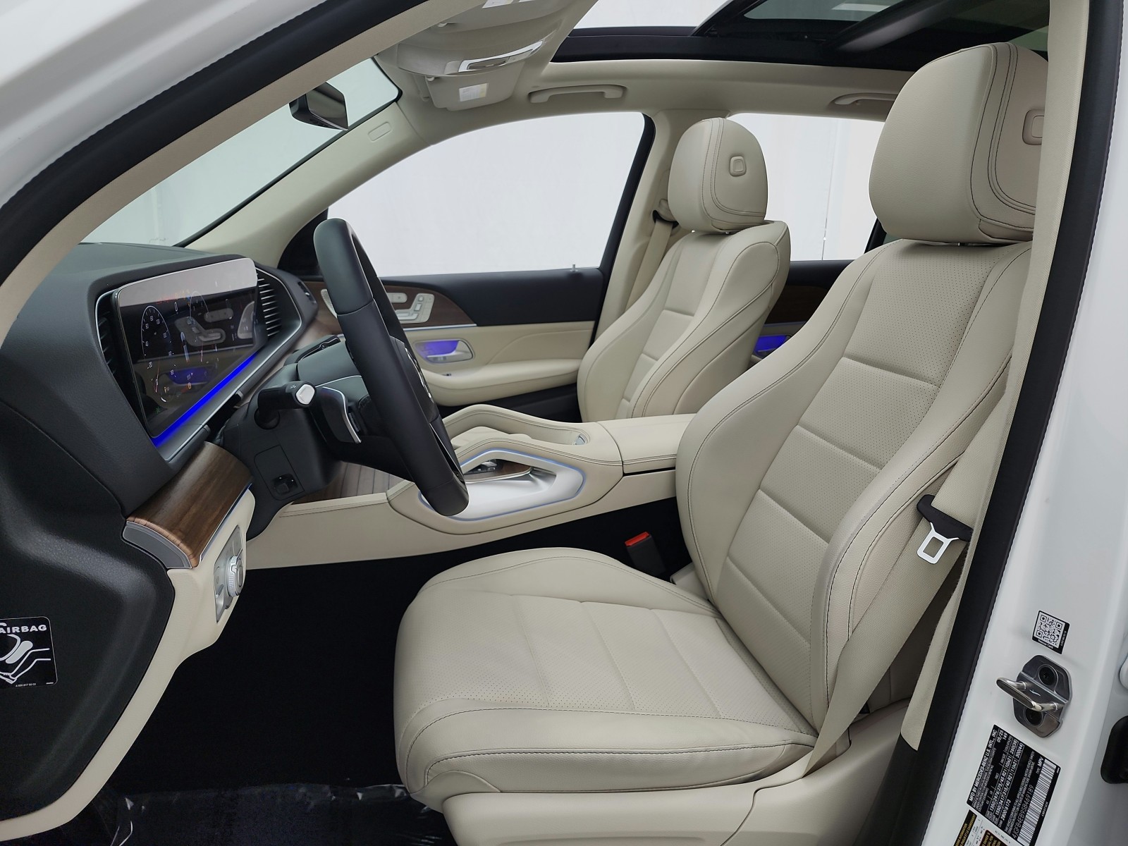 Used 2025 Polar White Mercedes-Benz GLE 350 SUV image 12