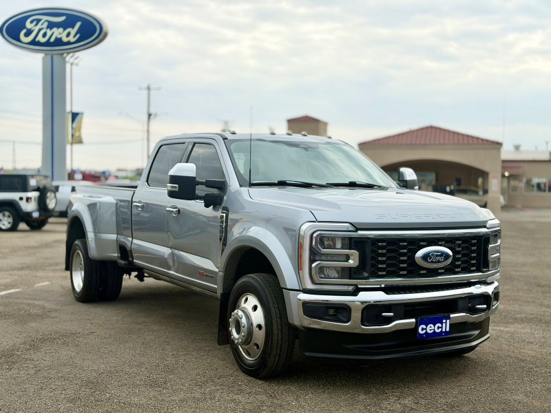 Silver 2023 Ford F-450 Super Duty Lariat Crew Cab LB DRW 4WD Pickup Truck Four-Wheel Drive Automatic