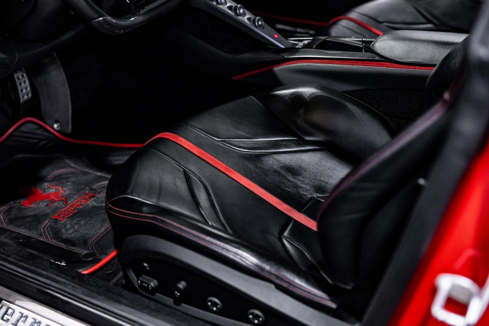 Used Car 2018 Ferrari 812 Superfast  For Sale Under $350,000 In Boerne, Texas