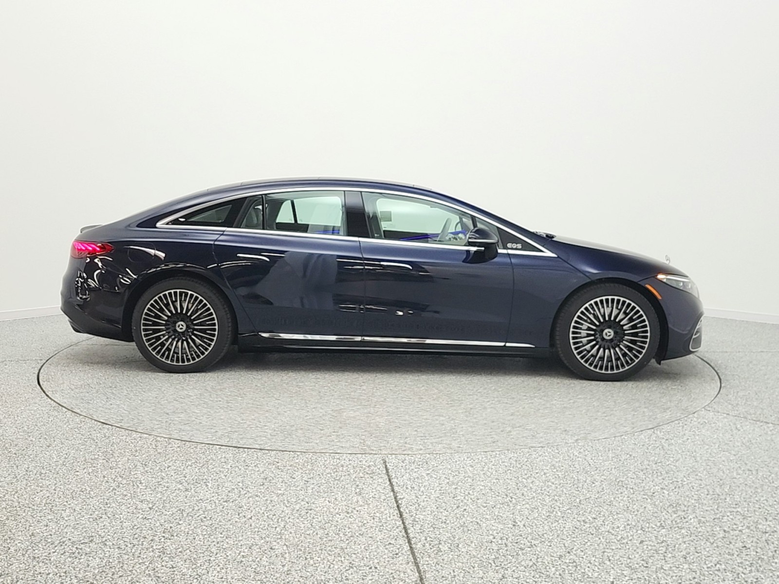 New 2026 Nautical Blue Metallic Mercedes-Benz EQS 450 image 4