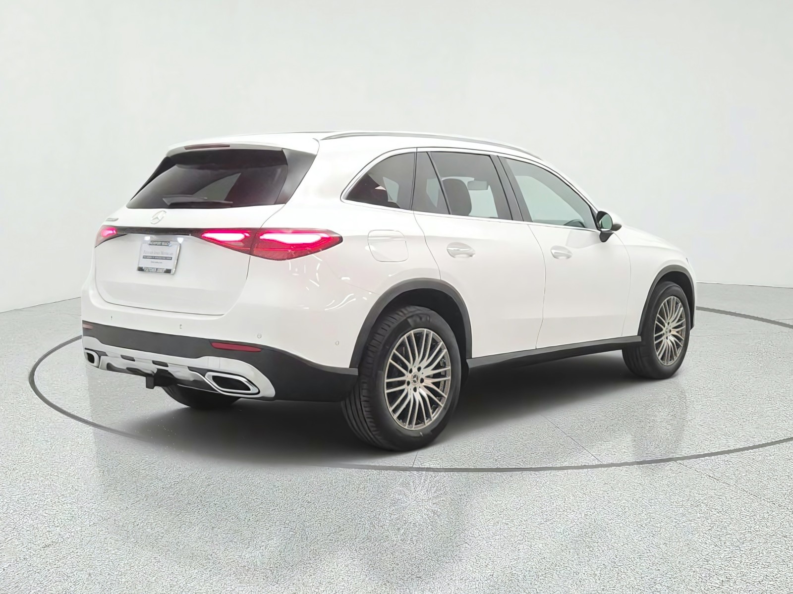 New 2027 Polar White Mercedes-Benz GLC 300 SUV image 5