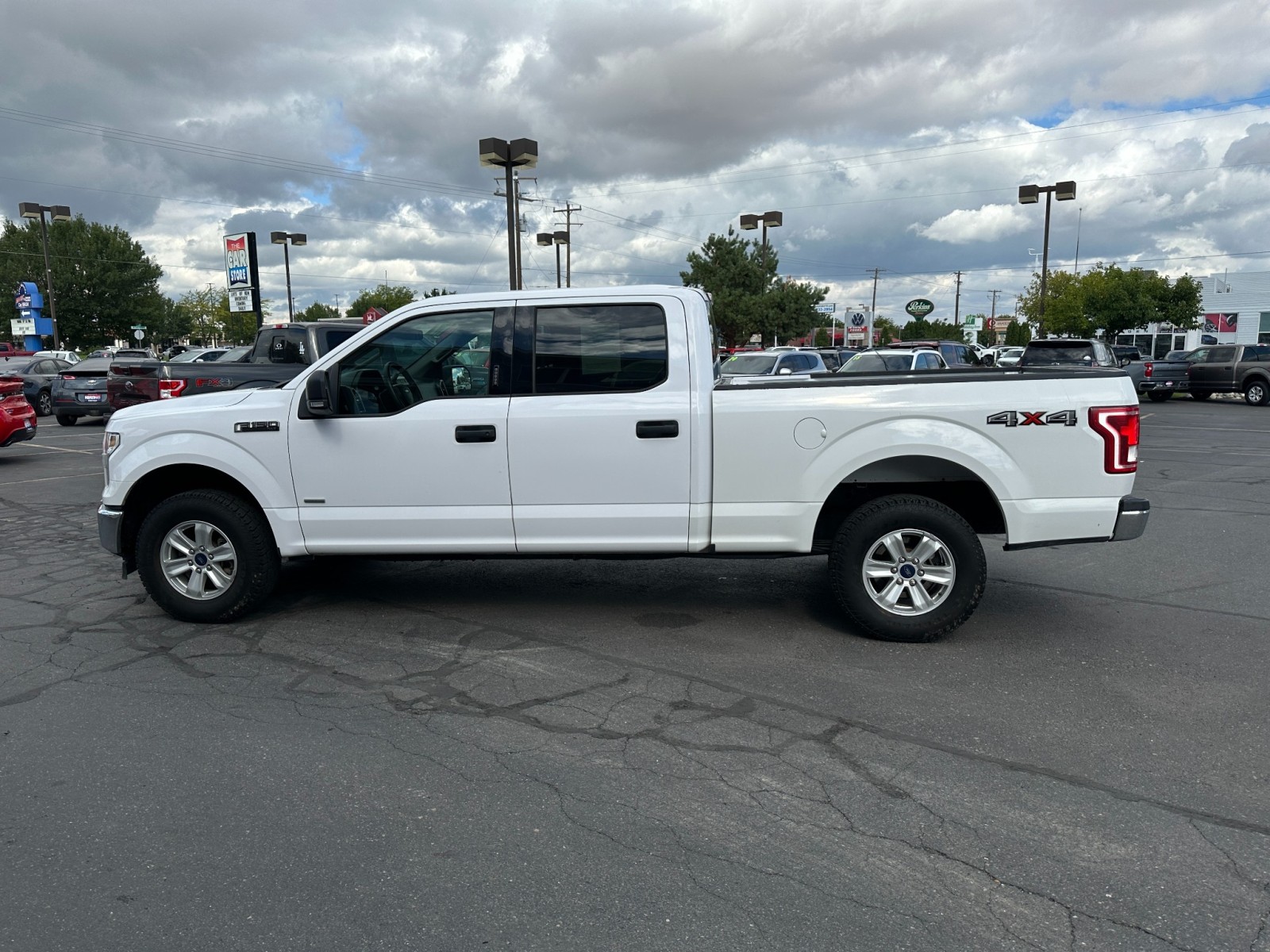 2017 Ford F-150 XLT 11