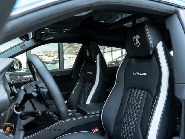 2023 Lamborghini Urus Performante in , 