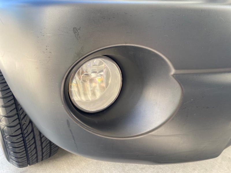 2007 Toyota Tacoma 4 DR CAMPER TOP LOW MILES 52,954 in , 