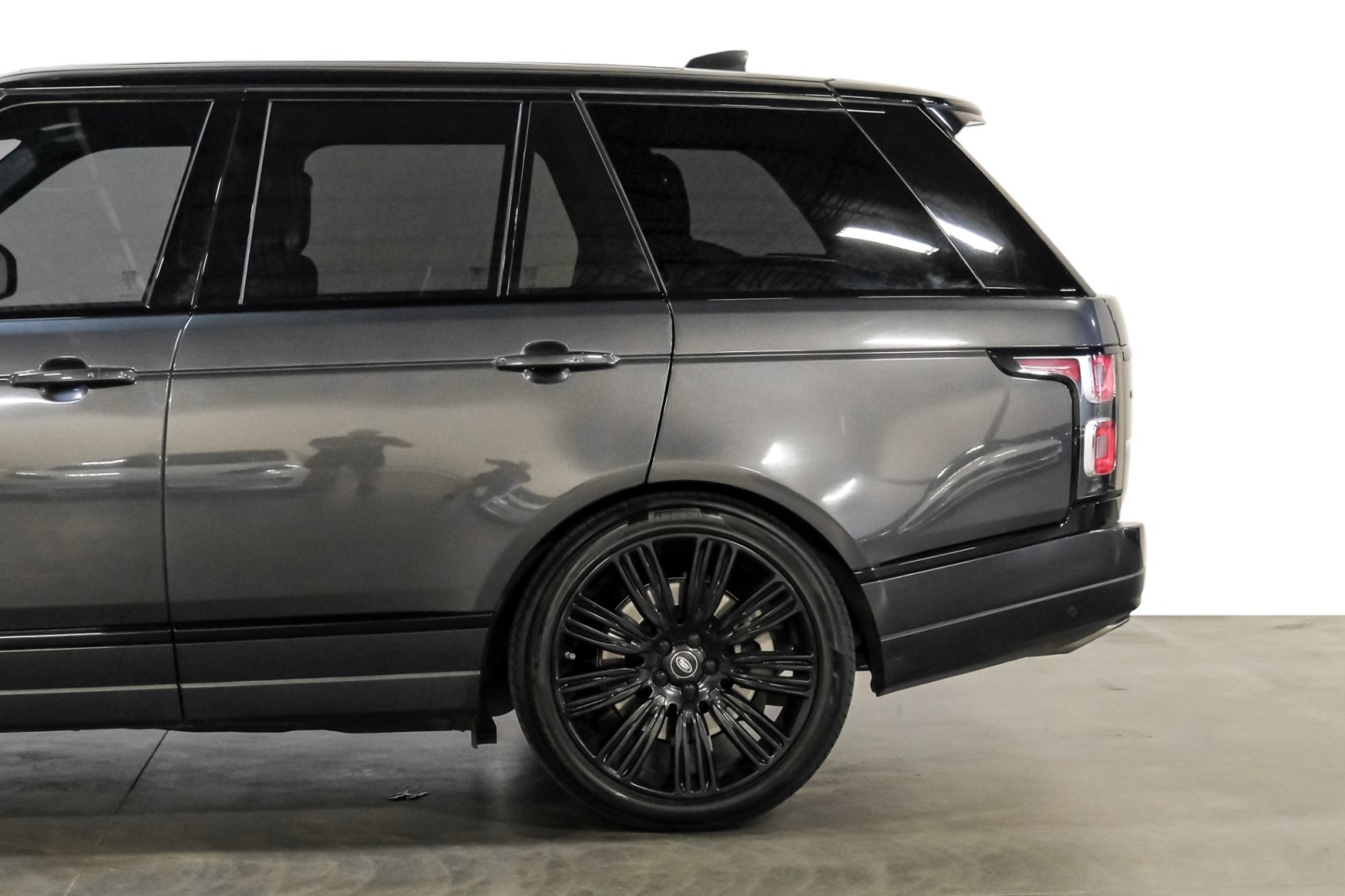 2019 Land Rover Range Rover V8 Supercharged AutobiographyWhls TowPkg MeridianSound DriveProP 12