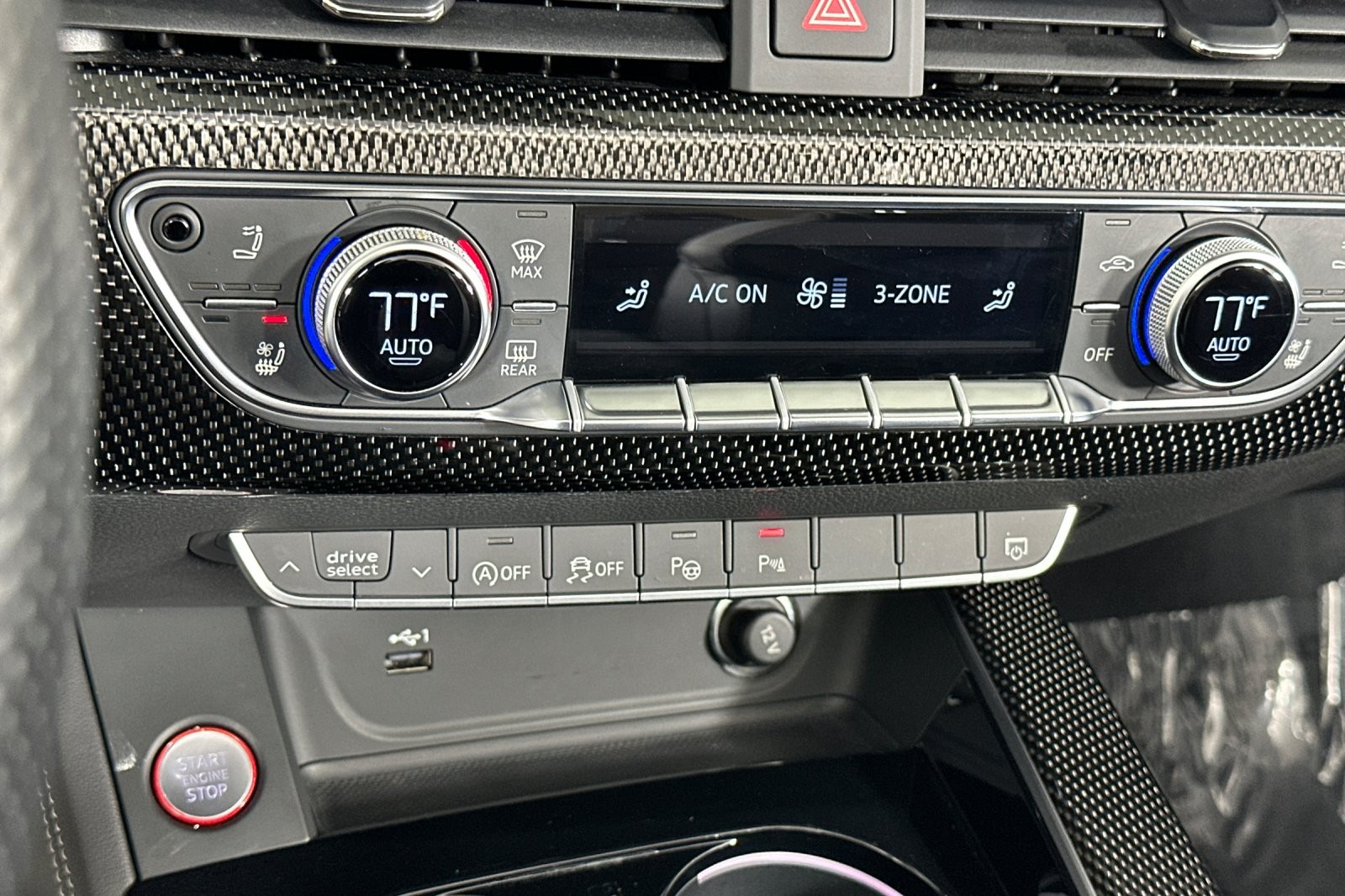 Used 2022 Daytona Gray Pearl Effect/Black Roof Audi Prestige 3.0 TFSI quattro image 19