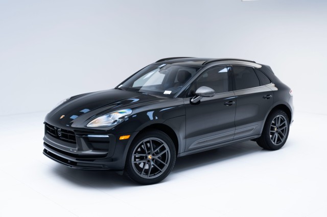 2025  Macan T in , 