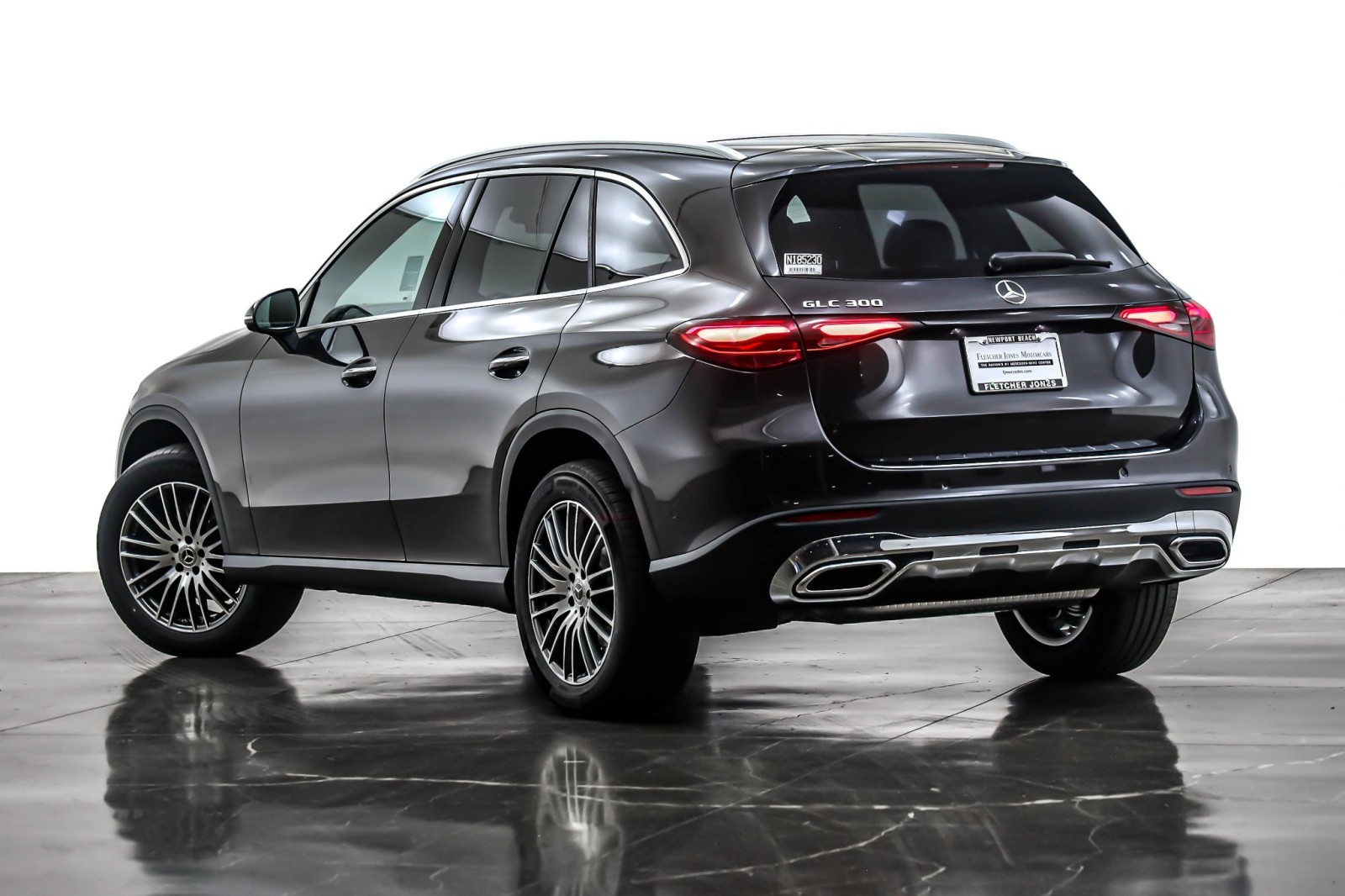 New 2026 Graphite Grey Metallic Mercedes-Benz GLC 300 image 12