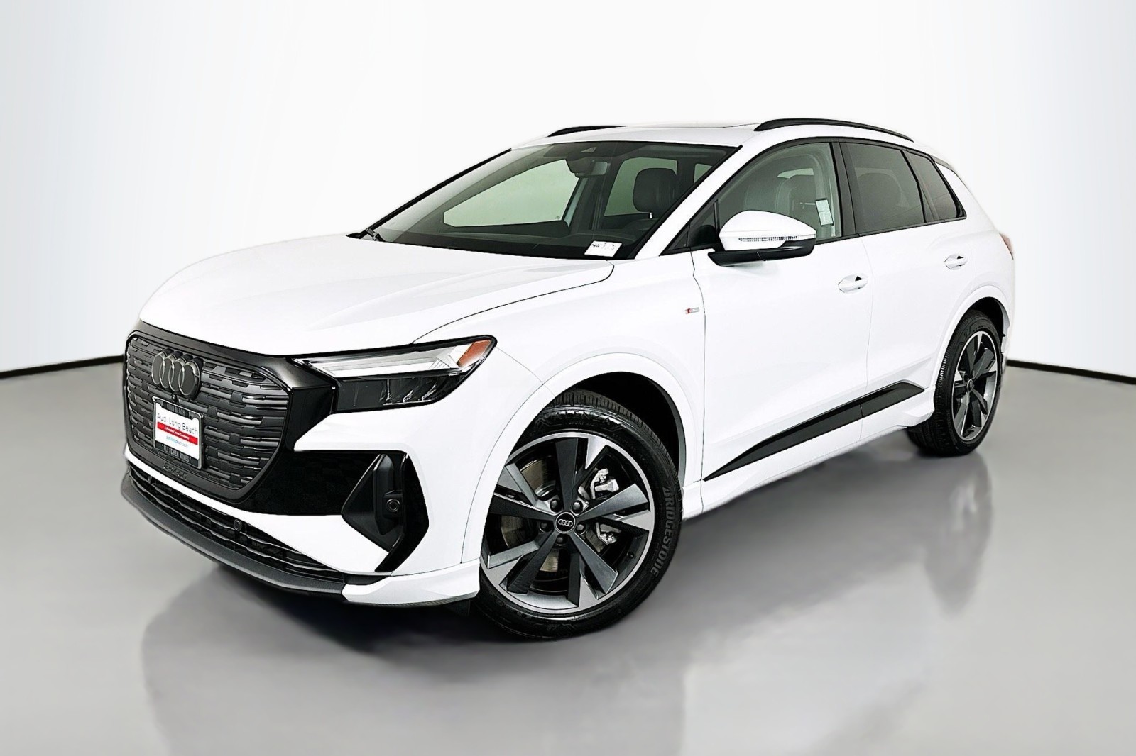 2025 Audi Q4 e-tron 55 Premium Plus quattro's photo