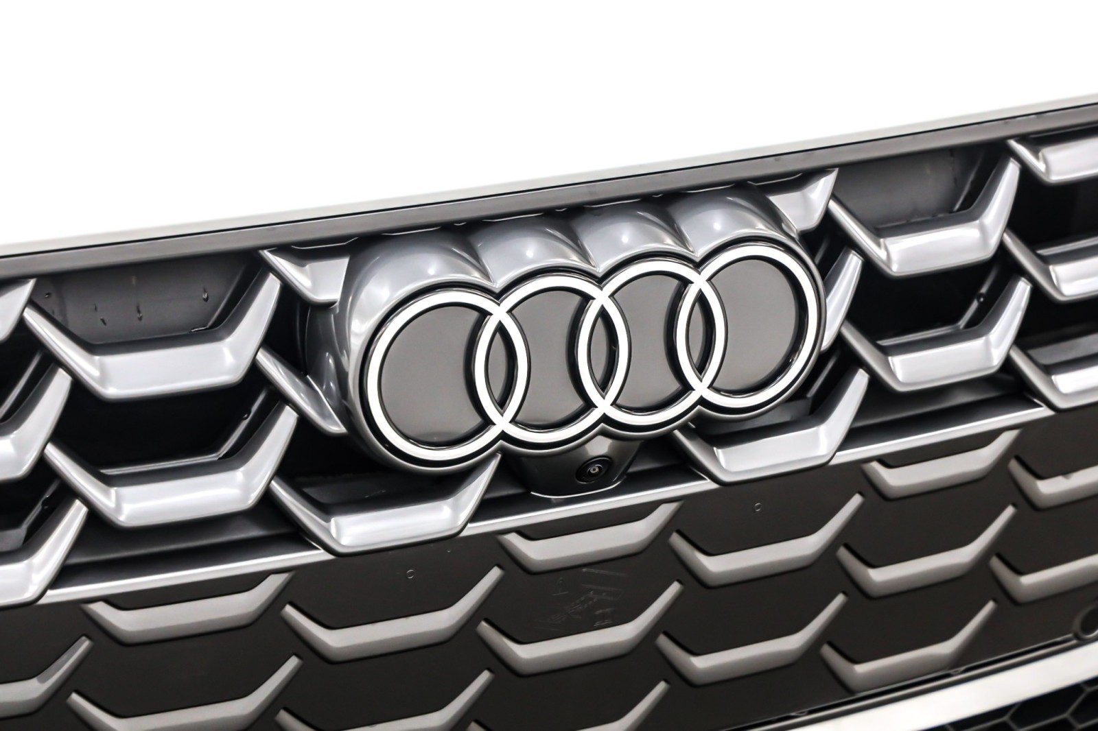 New 2025 Glacier White Metallic Audi Premium Plus 2.0 TFSI quattro image 13