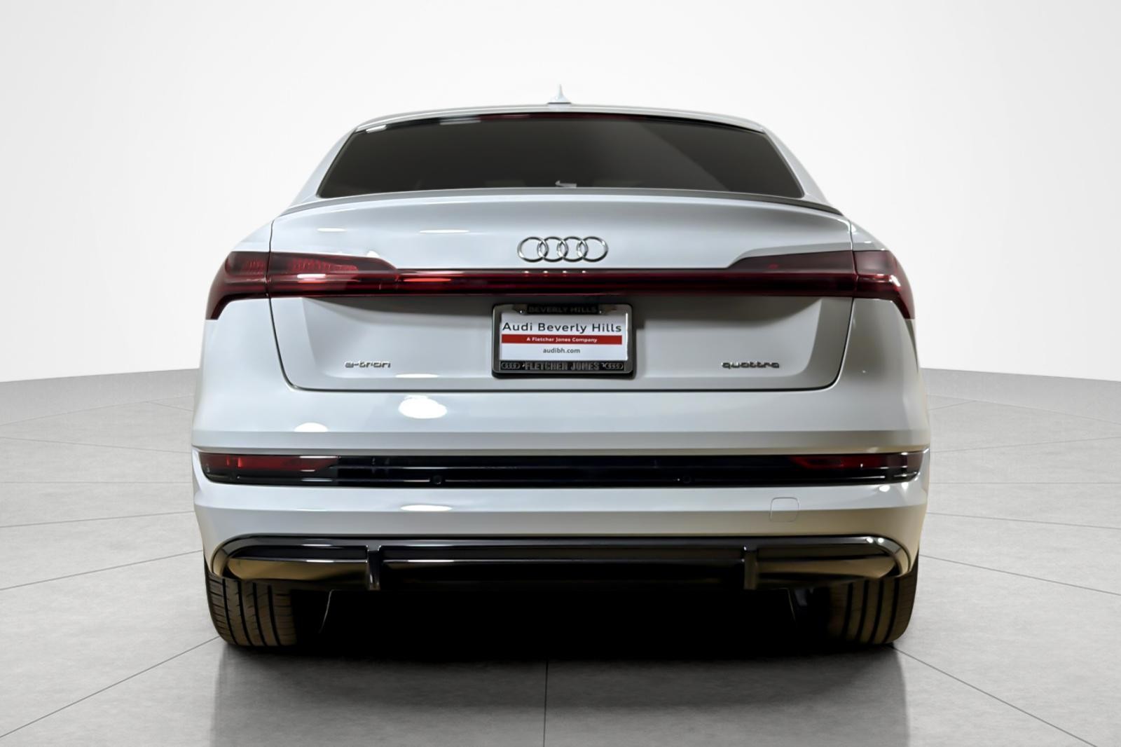 Used 2023 Glacier White Metallic Audi S line Prestige quattro image 4