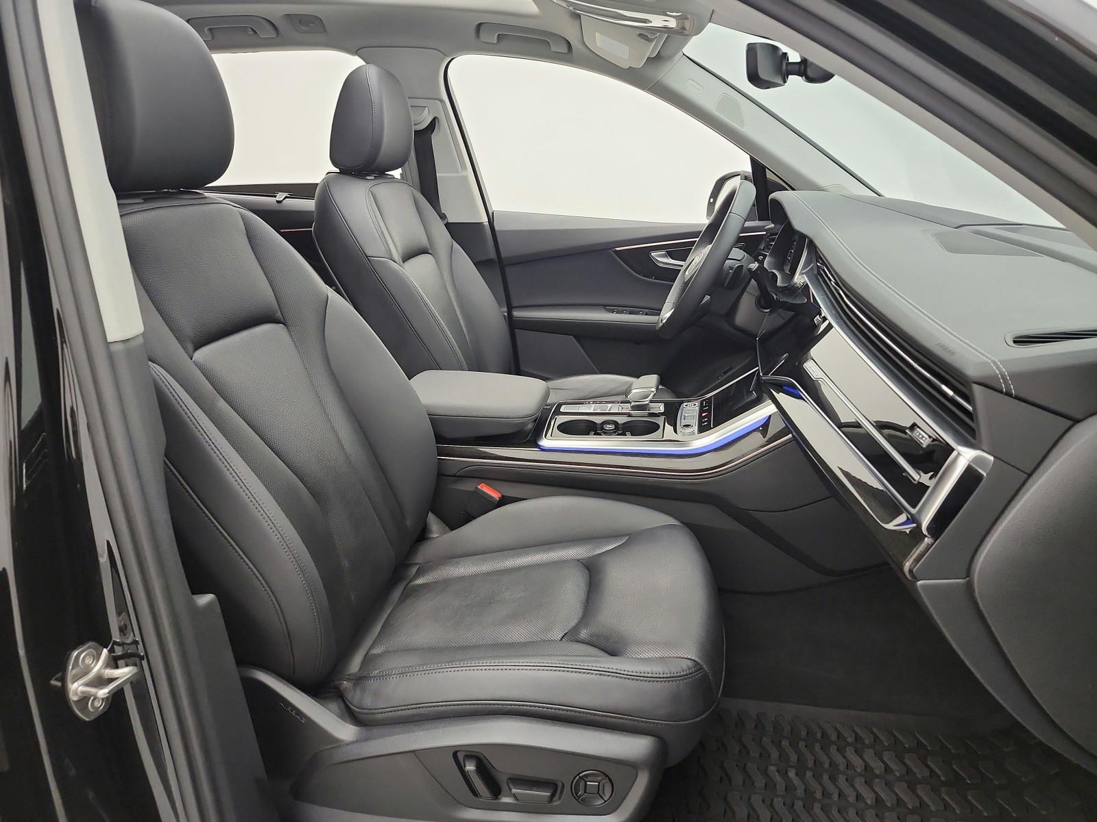 Used 2023 Mythos Black Metallic Audi Prestige 55 TFSI quattro image 25