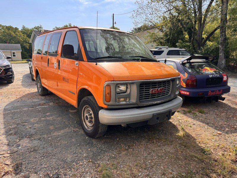 2001 GMC 3500  Savana Diesel Passenger Van  in , 