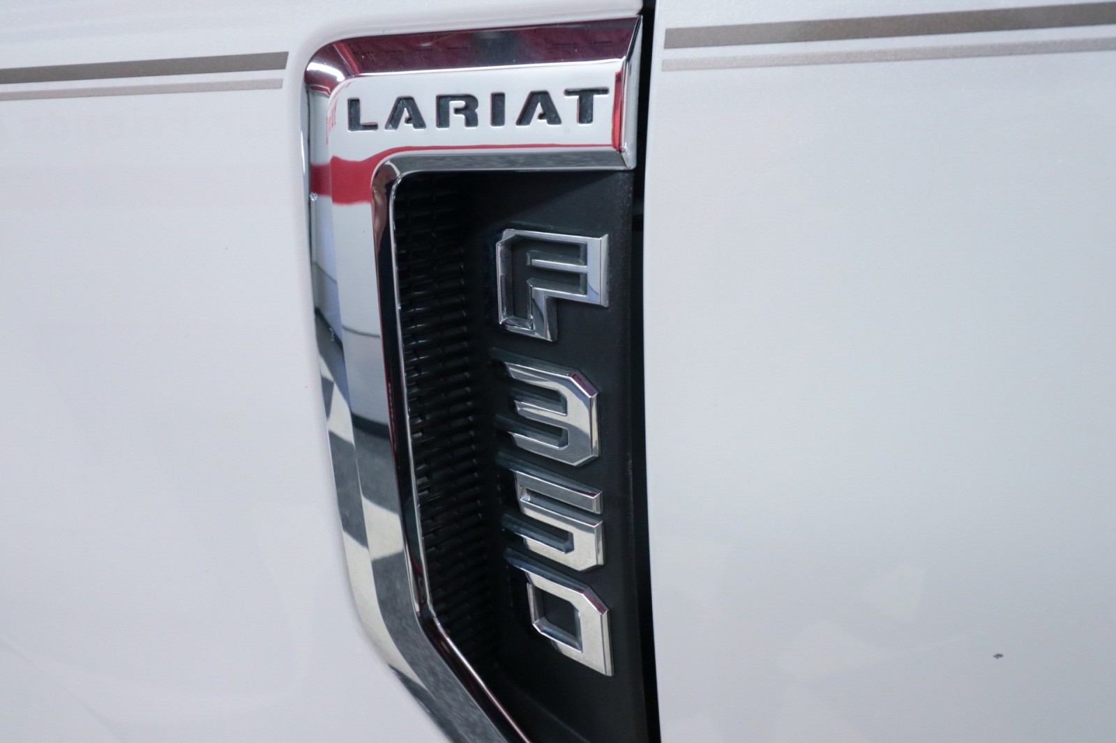 Used Car 2022 Ford Super Duty F-350 Drw  Lariat For Sale Under $70,000 In Austin, Texas
