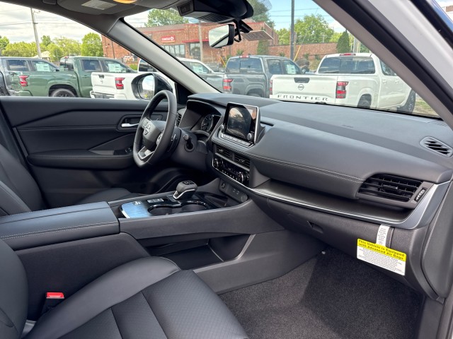 NissanRogue25
