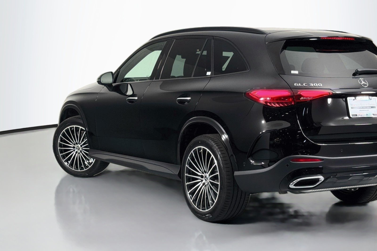 New 2026 Black Mercedes-Benz GLC 300 SUV image 14