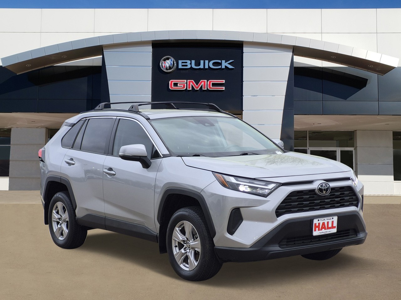 2023 Toyota RAV4 XLE FWD