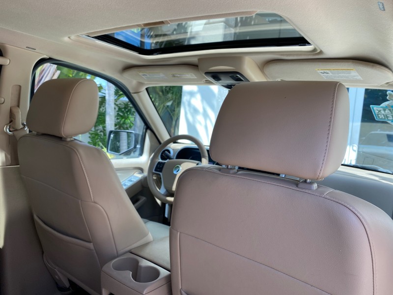 2007 Mercury Mountaineer SUV Premier 1 OWNER in ,