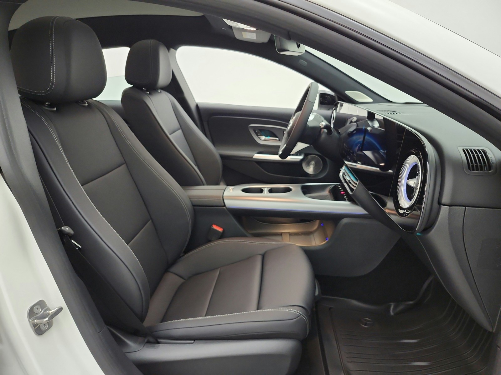 New 2027 Polar White Mercedes-Benz CLA 250+ Electric RWD image 14