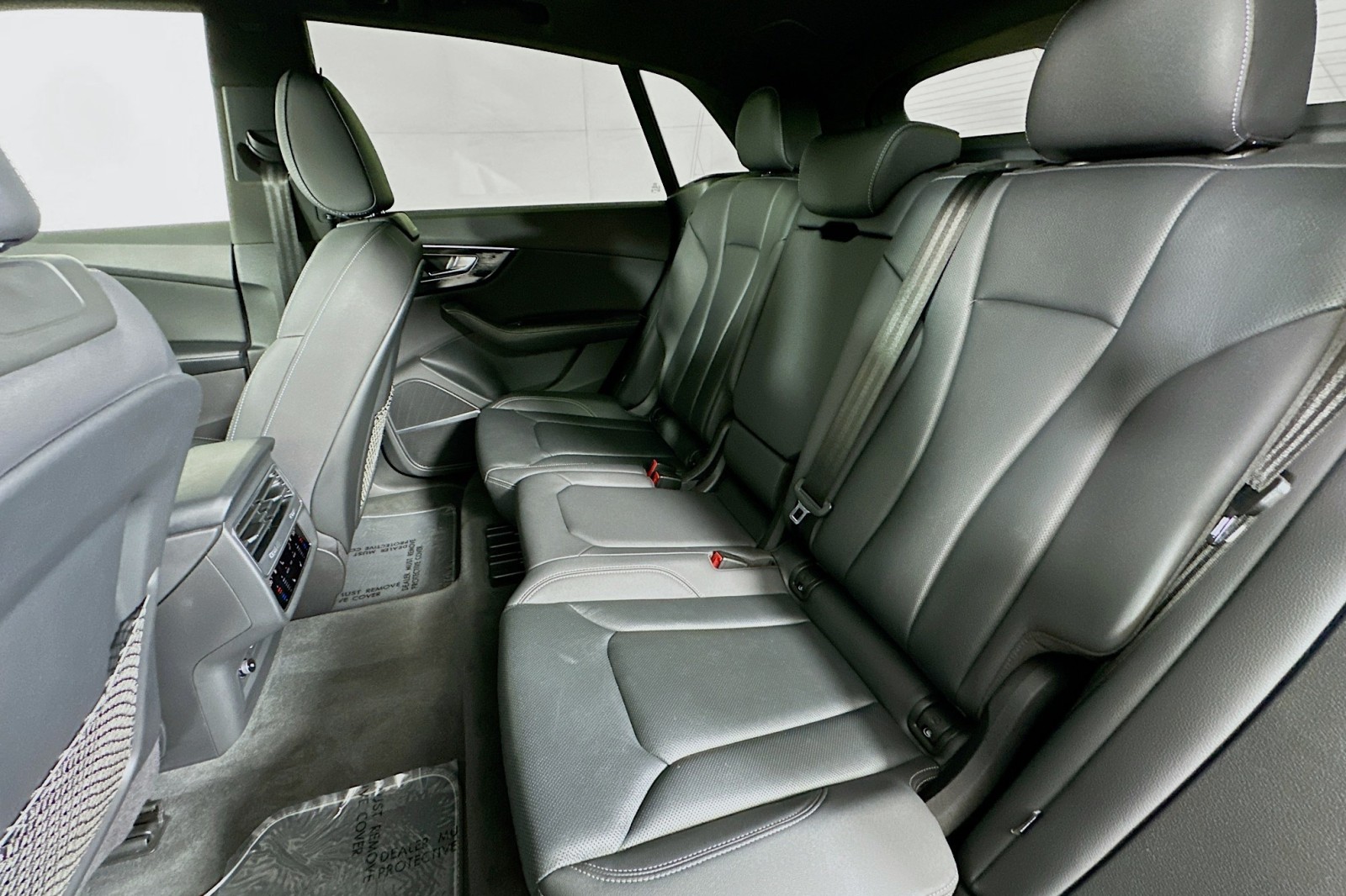 Used 2022 Daytona Gray Pearl Effect Audi Premium Plus image 9