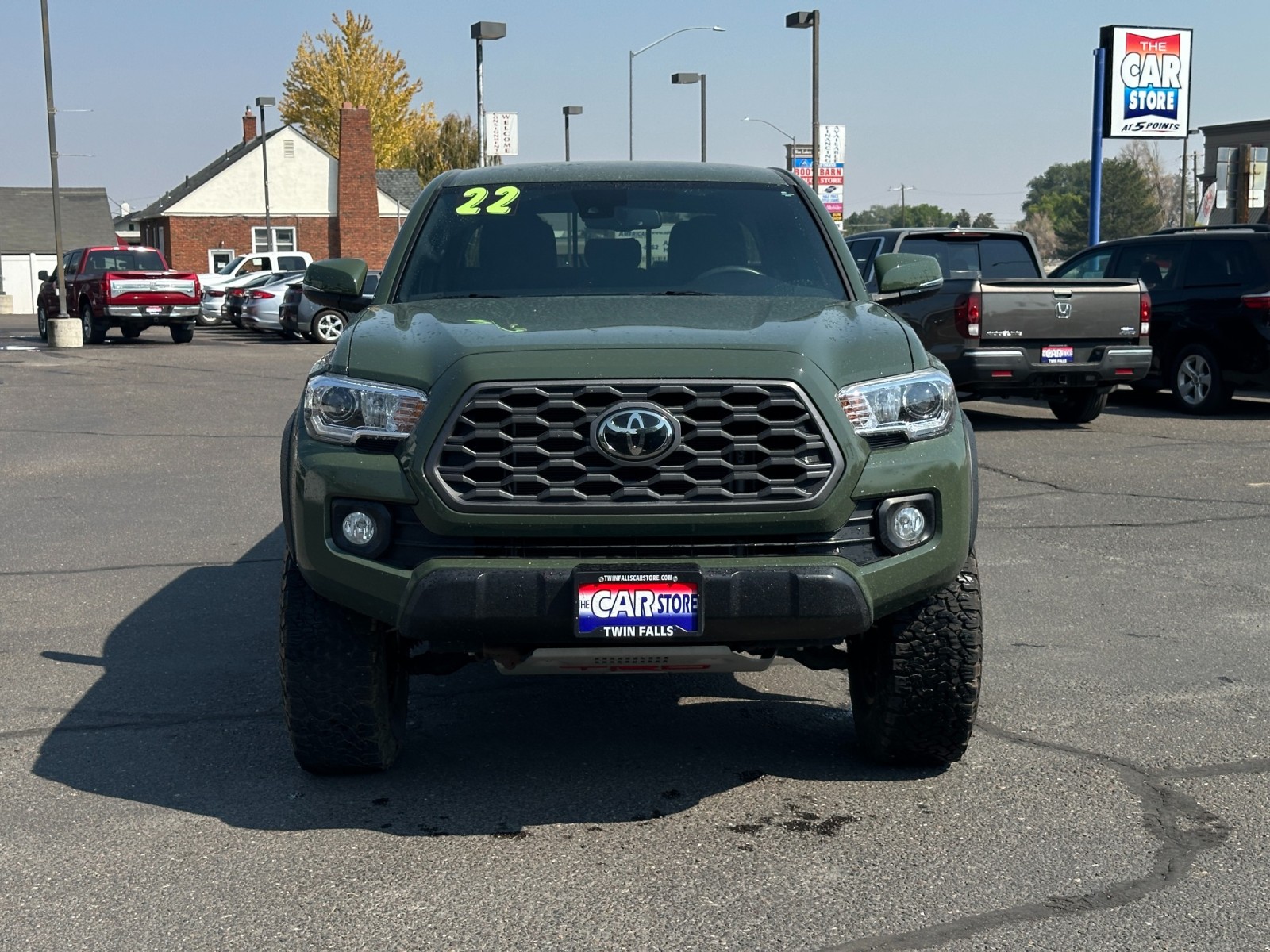 2022 Toyota Tacoma 4WD TRD Off Road 2