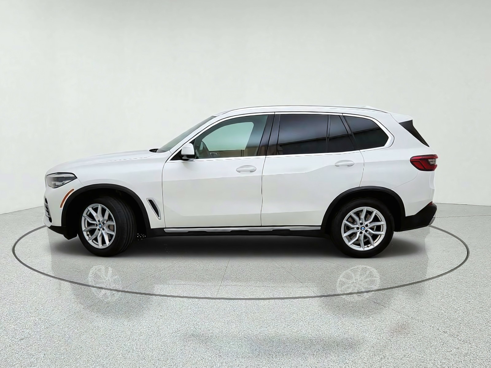 Used 2020 Alpine White BMW sDrive40i image 14