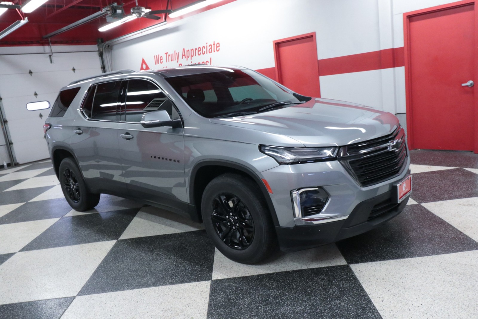 Used Car 2023 Chevrolet Traverse  Lt Cloth For Sale Under $30,000 In Austin, Texas