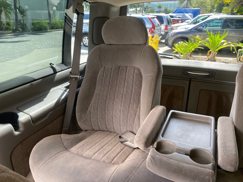 2005 Chevrolet Astro Passenger LT LOW MILES 67,376 1 OWNER in , 