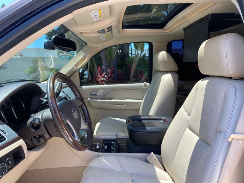 2007 Cadillac Escalade ESV SUNROOF AWD LOW MILES 47,118 in , 