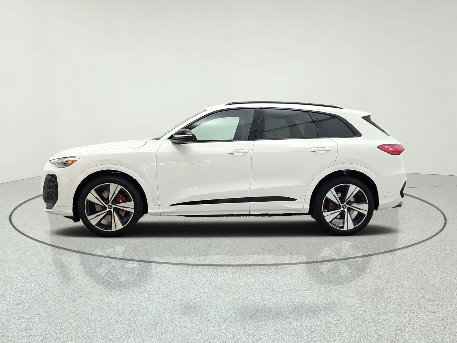 New 2026 Arkona White Audi Premium Plus 3.0 TFSI quattro image 8