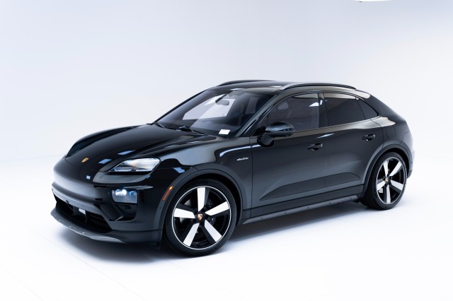2025  Macan Electric in , 