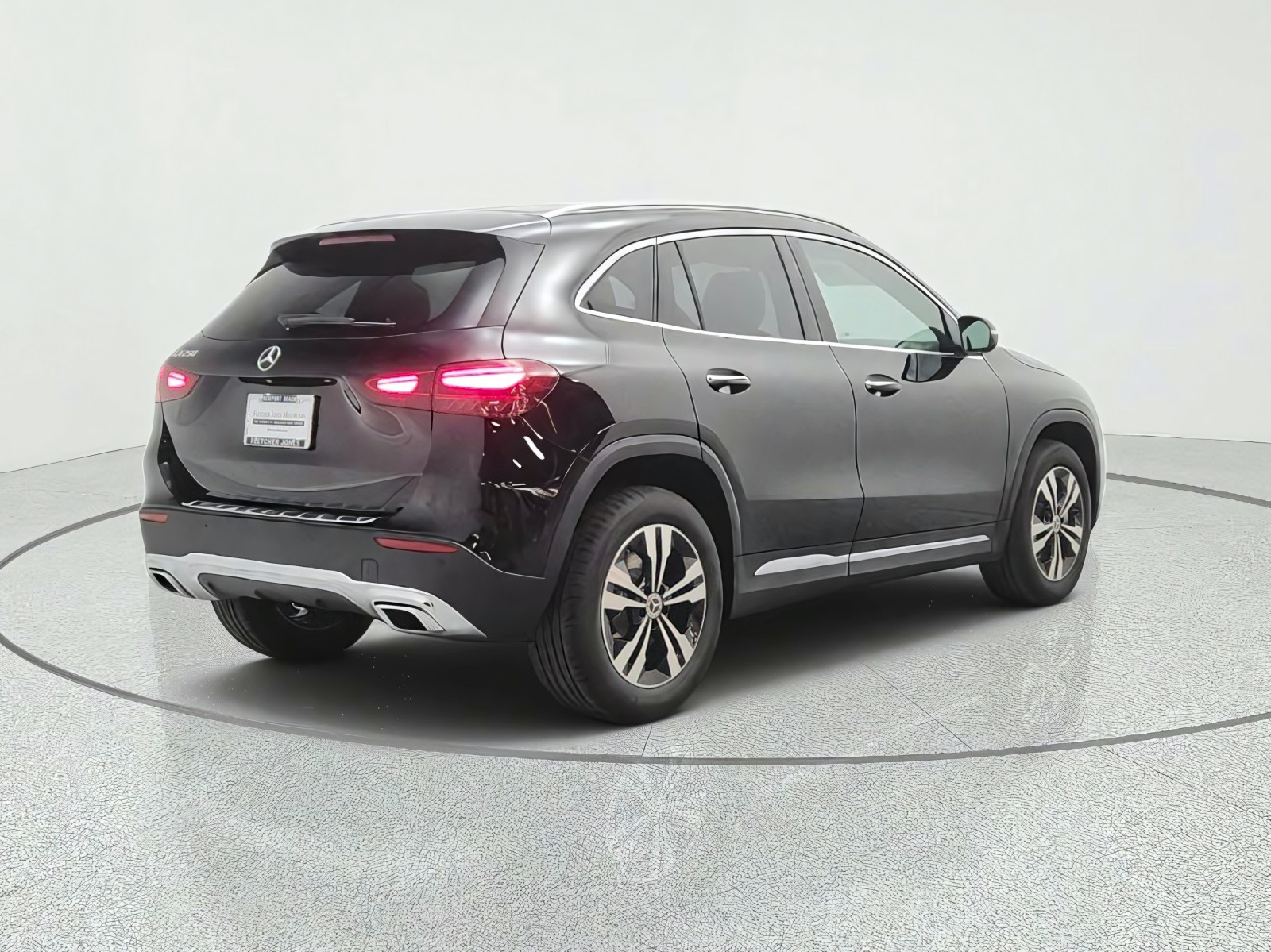 New 2026 Night Black Mercedes-Benz GLA 250 SUV image 5