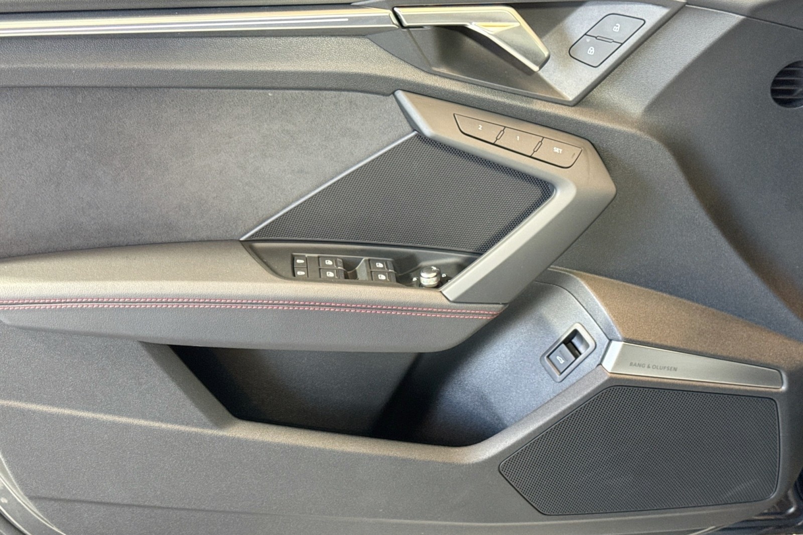 Used 2024 Daytona Gray Pearl Effect Audi  image 16