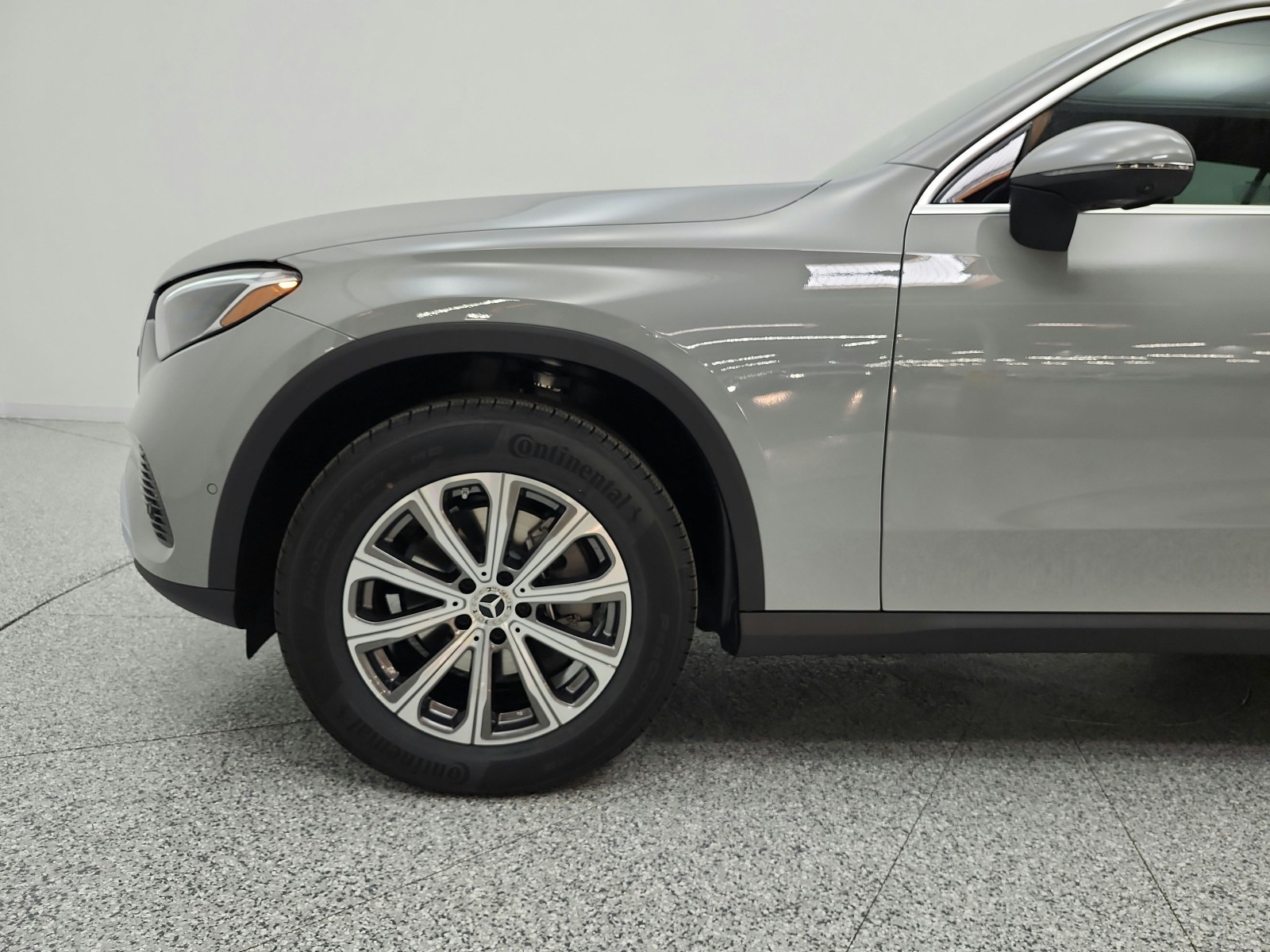 New 2027 MANUFAKTUR Alpine Grey Mercedes-Benz GLC 300 4MATIC® SUV image 15