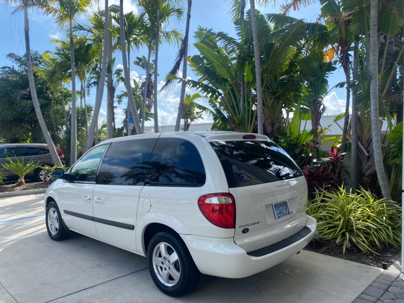2006 Dodge Caravan SXT LOW MILES 28,367 1 OWNER HANDICAP LIFT in , 